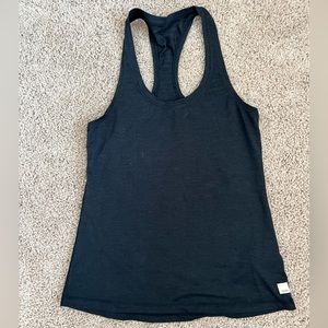 Vuori Lux Performance tank